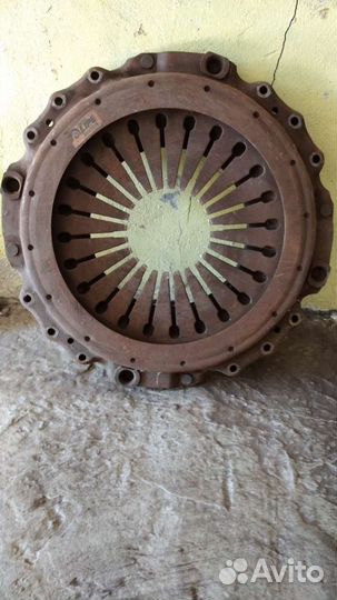 Корзина сцепления на Мерседес Аxor