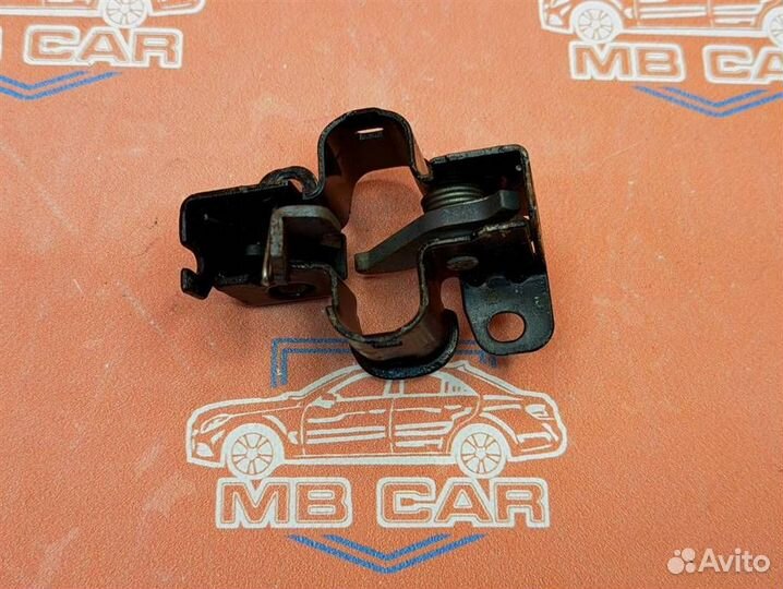 Замок капота w209 CLK-class 5.0 2002