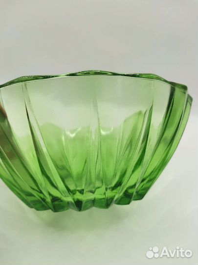 Салатник Цветное зелёное стекло СССР