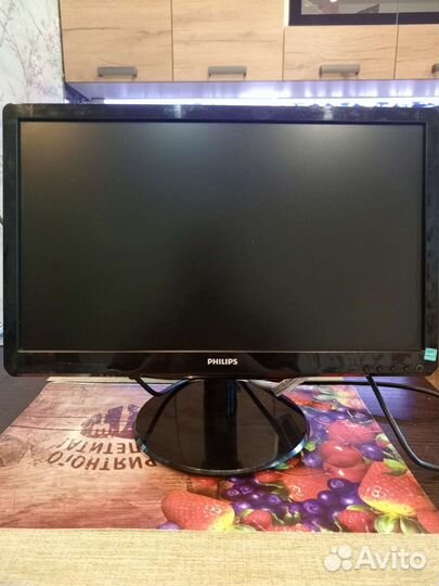 Монитор Philips 19 дюймов