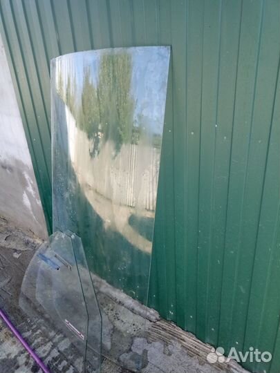 Стекло на ветрину холодильную