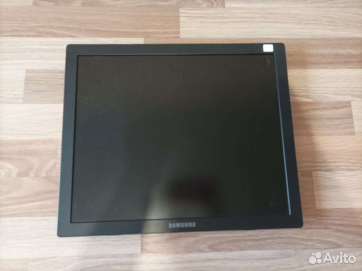 Монитор Samsung SyncMaster 970p на запчасти