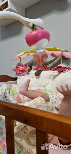 Игрушки для кроватки