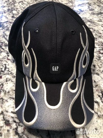 YZY yeezy GAP balenciaga flammenkappe