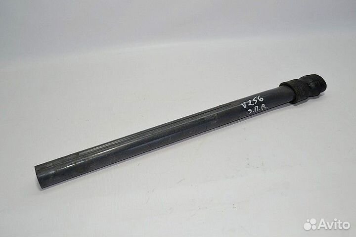 Кронштейн крыла ведущего моста, передний правый vo