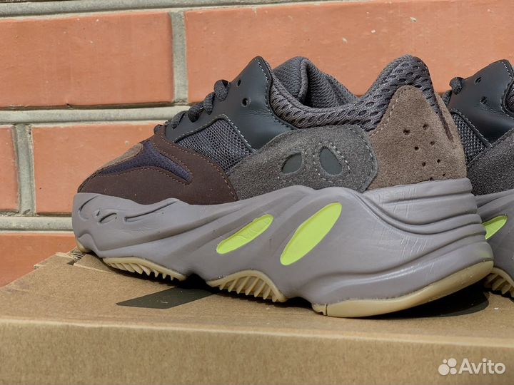 Кроссовки Adodas Yeezy 700