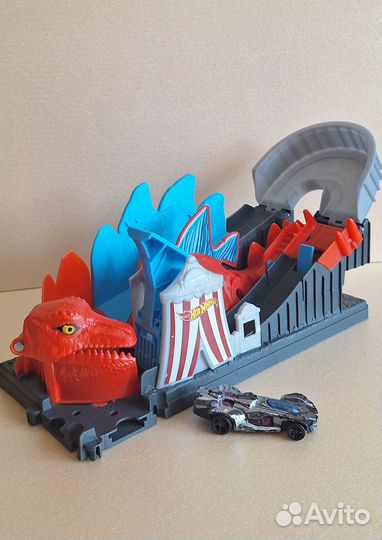 Игровой набор Hot Wheels Сити Атака стегозавра
