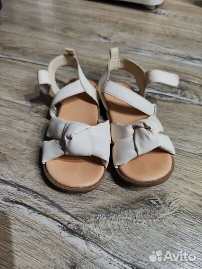 Сандалии, босоножки