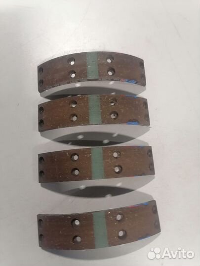 Комплект накладок для барабанных тормозных колодок