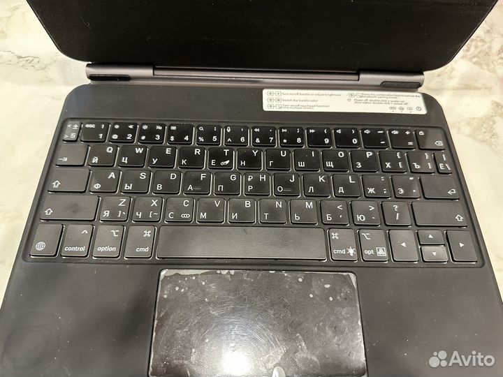 Чехол-клавиатура для iPad Pro 11