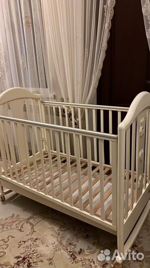 Детская кроватка