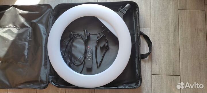 Кольцевая лампа 54см