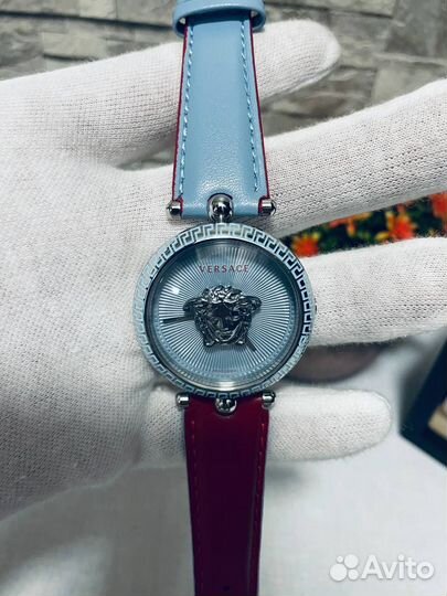 Часы Версаче