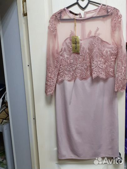 Платья женские