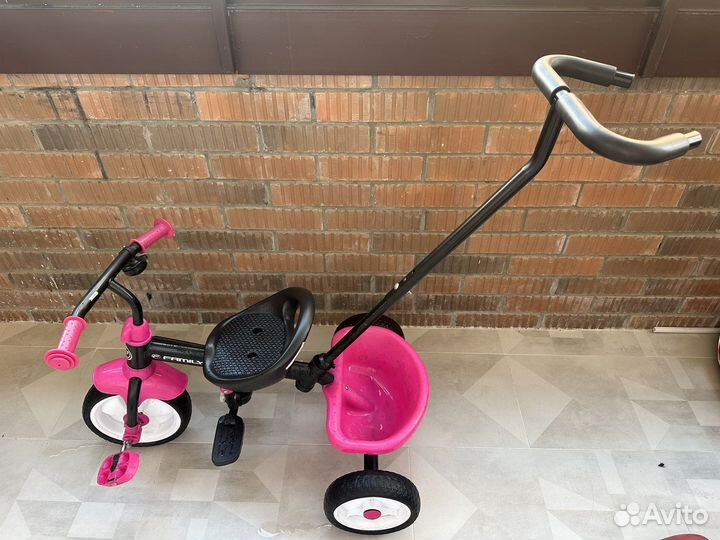 Трехколесный велосипед