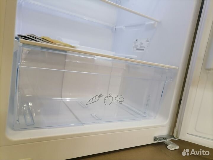 Встраиваемый холодильник Тека