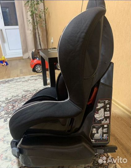 Автомобильное кресло 0+