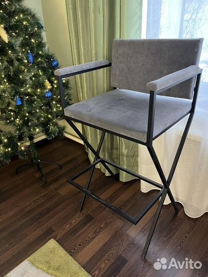 Стул для визажиста