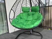 Кресло качалка кокон под ротанг с подушкой