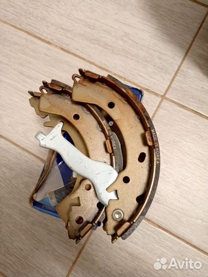 Тормозные колодки на hyundai solaris и kia