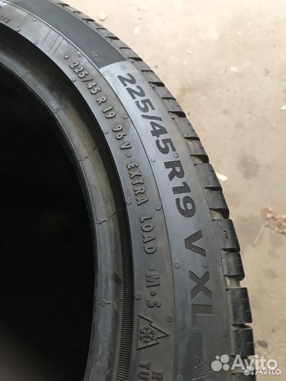 Continental ContiWinterContact TS 860S 225/45 R19