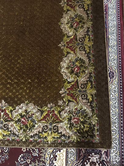 Старинная скатерть