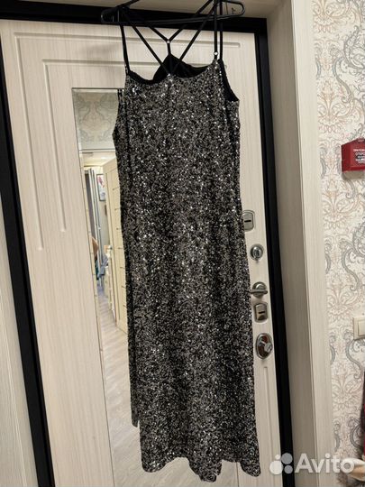 Нарядное платье