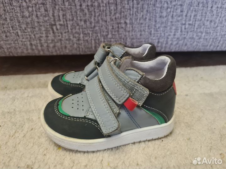 Демисезонные кожаные ботинки Котофей 21 размер