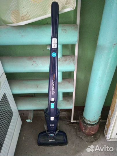 Пылесос с зарядкой