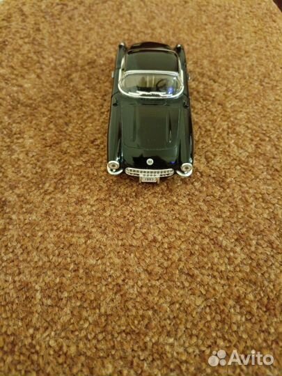 Модель автомобиля Chevrolet Corvette 1957 г