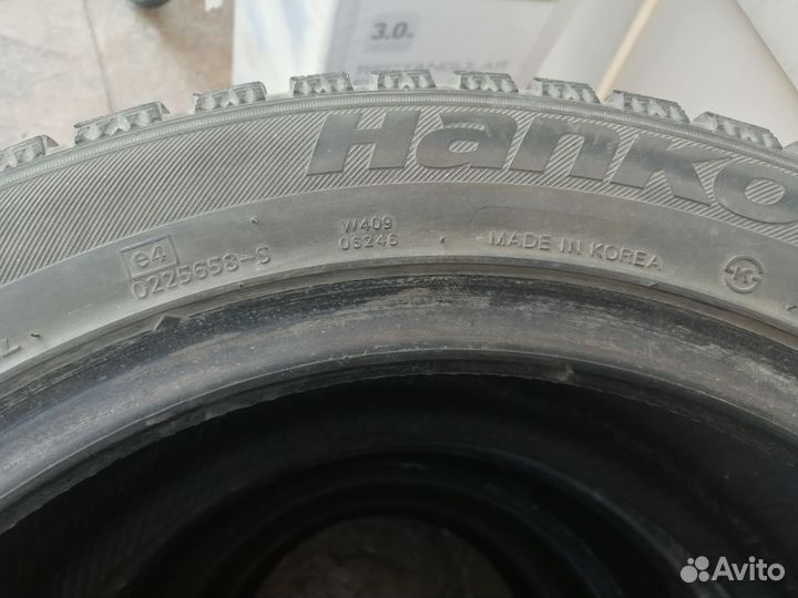 Зимние шины Hankook 205/55R16 шипованные