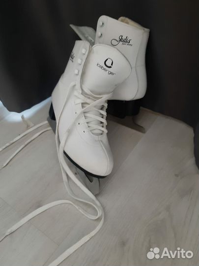 Коньки фигурные размер 41