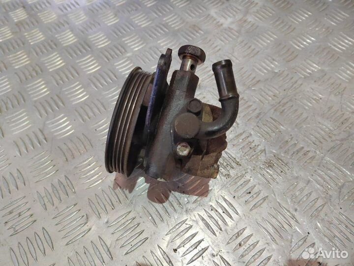 Насос гур Nissan Almera N15 1.4 1995-2000