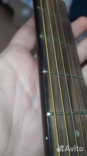 Акустическая гитара yamaha