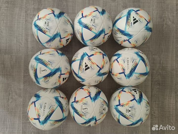Новый футбольный мяч Adidas