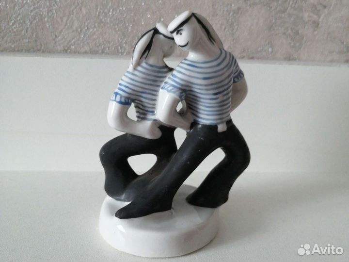 Фарфоровые статуэтки времен СССР