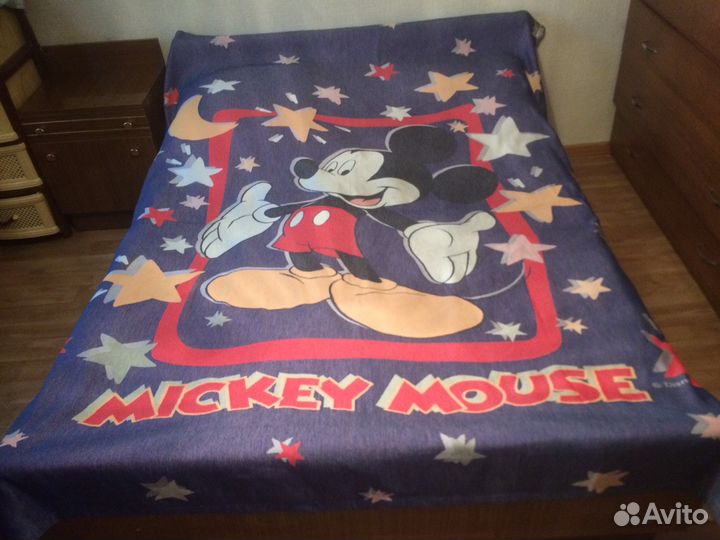 Покрывало на большую кровать Микки Мауса