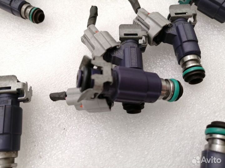 Форсунка топливная Serena C24 2.0L