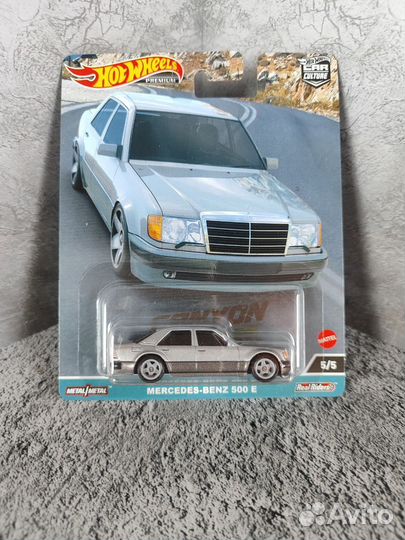 Hot wheels premium Mercedes-Benz 500 E