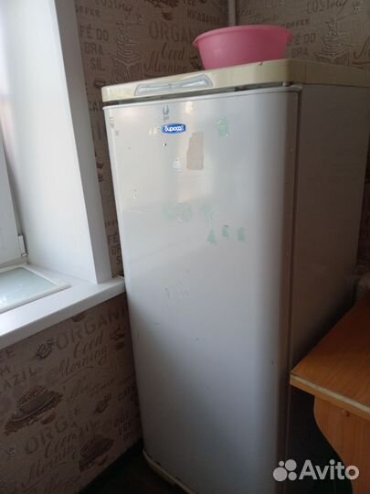 Холодильник бу Бирюса