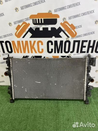 Радиатор основной Opel Insignia 1