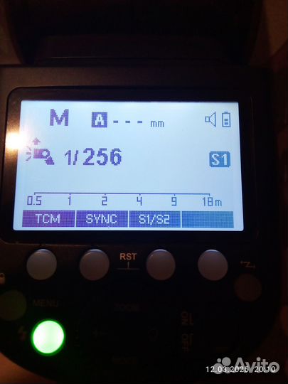 Вспышка Godox