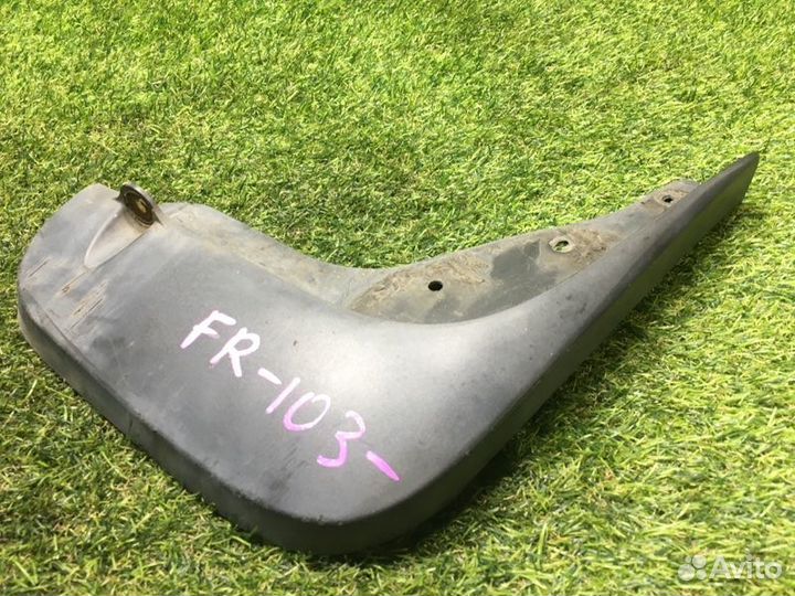 Брызговик передний правый Infiniti Fx35 S51 VQ35HR