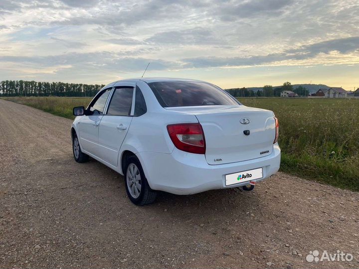 LADA Granta 1.6 МТ, 2014, 196 000 км