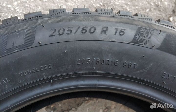 Michelin X-Ice North 4 205/60 R16 96T