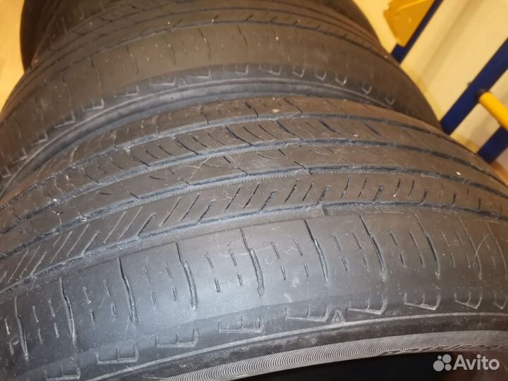 Roadstone N'Fera AU5 215/60 R16 95V