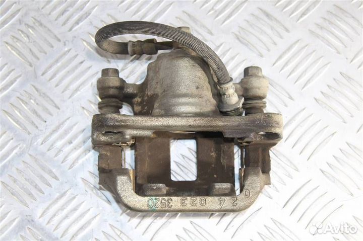 Суппорт тормозной задний правый Nissan X-Trail T3