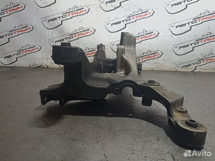Балка Двигатель подрамник mitsubishi diamante F31A F34A F36A F41A F46A F47A передняя 2WD 4WD MB94844