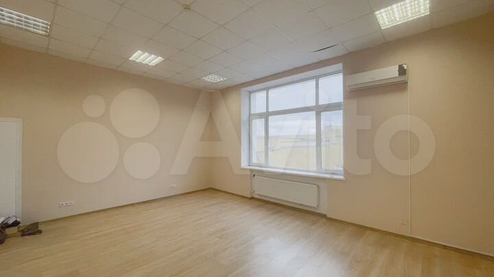 Собственник, 943 кв м от собственника