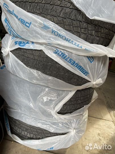 Bridgestone Blizzak DM-V1 255/55 R20
